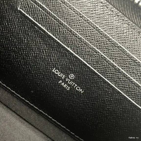 LOUIS Wearable VUITTON Wallet Alpha 0527